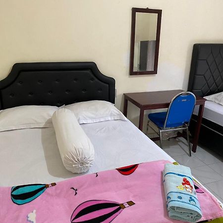 Mawar Bed And Breakfast Bajawa Exterior photo